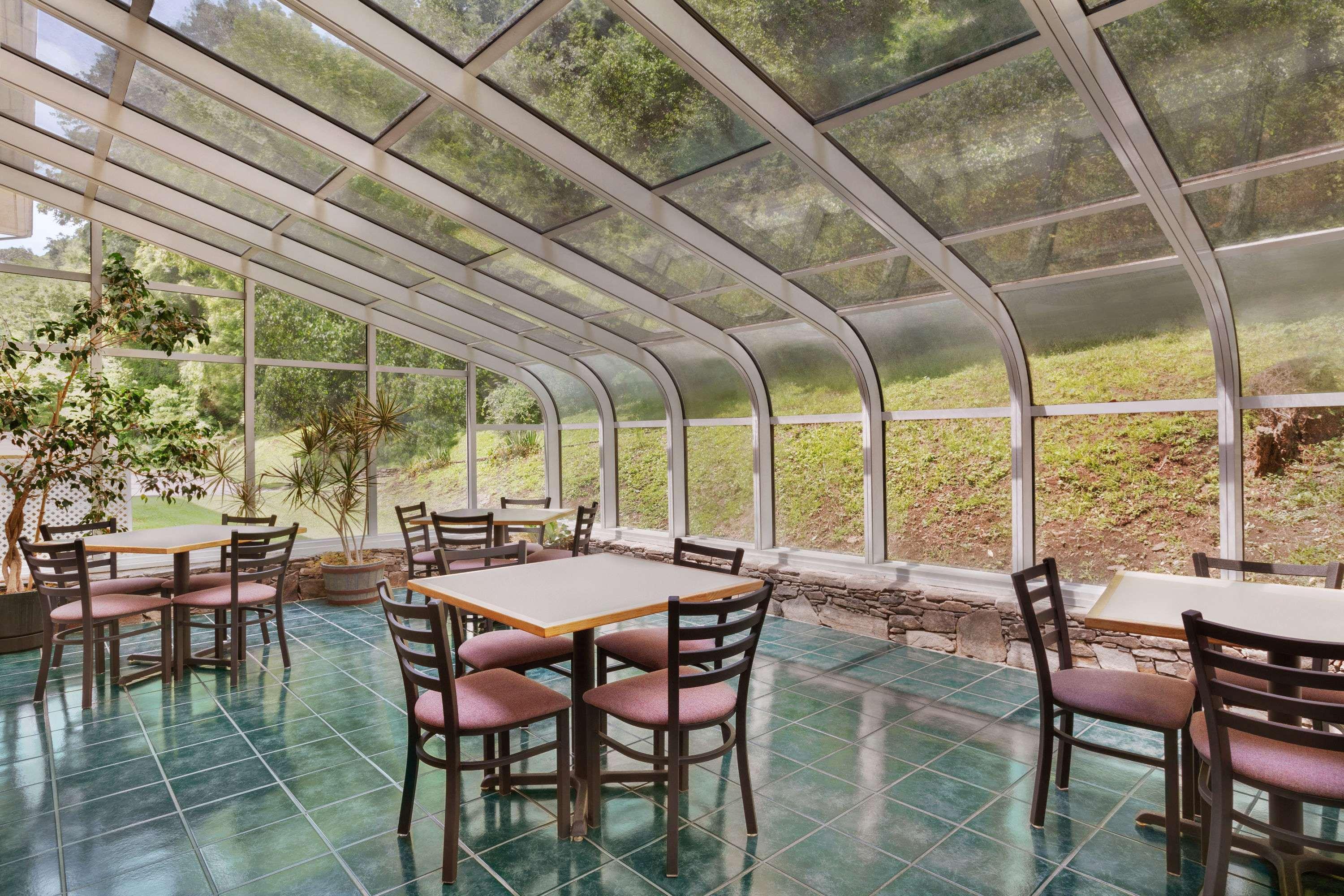 Super 8 By Wyndham Cherokee Exterior foto